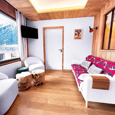 Апартаменты Hyper Centre Balcon Parking Prive Шамони