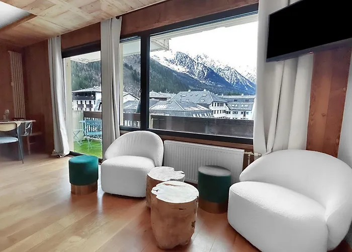 Апартаменты Hyper Centre Balcon Parking Prive Шамони