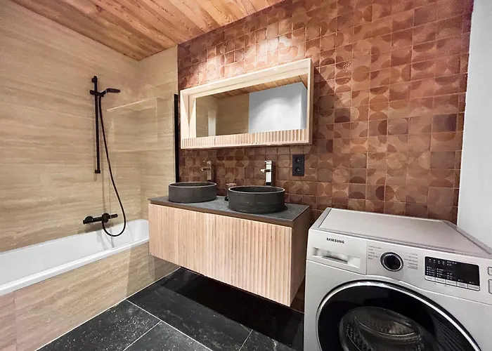 Апартаменты Hyper Centre Balcon Parking Prive *